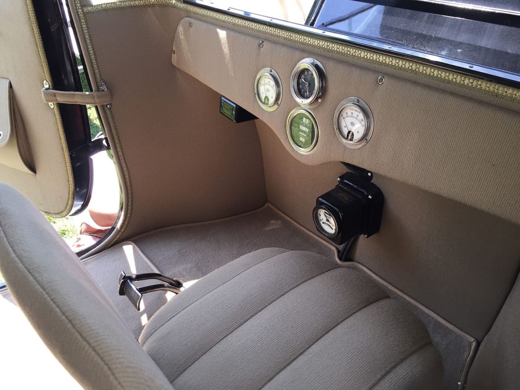 Car Dashboards Start Remembering the Driver, Not the Trip electric car dashboard with large touchscreen